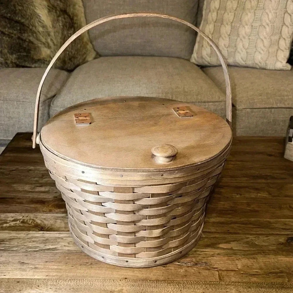 1986 Vintage Longaberger Handwoven Storage Basket Swing Handle Hinged Lid Rare - Picture 1 of 16